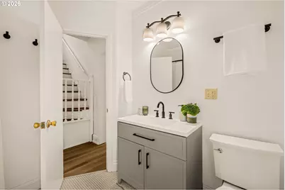 653 SW Sherman St, Portland, OR 97201 - Photo 19