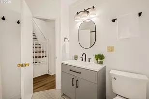 653 SW Sherman St, Portland, OR 97201 - Photo 19