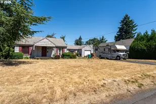 10831 NE Knott St, Portland, OR 97220 - Photo 21