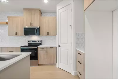 16001 Barlow Trail Ln, Oregon City, OR 97045 - Photo 11