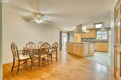 355 S 13th St, Saint Helens, OR 97051 - Photo 11
