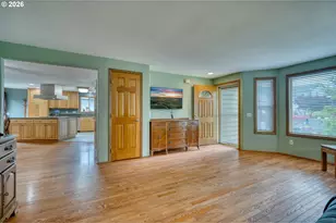 355 S 13th St, Saint Helens, OR 97051 - Photo 9