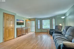 355 S 13th St, Saint Helens, OR 97051 - Photo 7