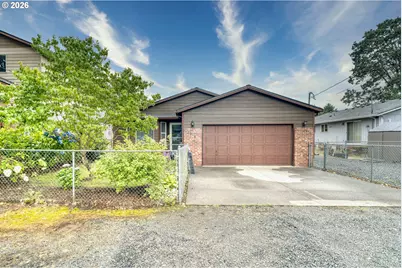 355 S 13th St, Saint Helens, OR 97051 - Photo 3