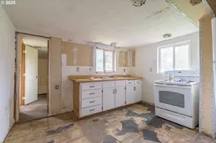 478 E 32nd Ave, Eugene, OR 97405 - Photo 9