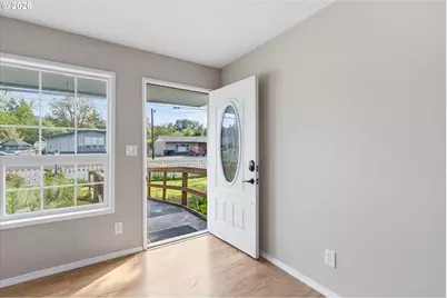 3425 Pennsylvania St, Longview, WA 98632 - Photo 5