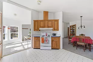 25205 NW Mt Richmond Rd, Yamhill, OR 97148 - Photo 13