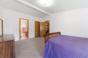 25205 NW Mt Richmond Rd, Yamhill, OR 97148 - Photo 21