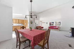 25205 NW Mt Richmond Rd, Yamhill, OR 97148 - Photo 7