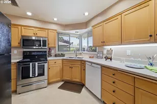 825 Louis St, Eugene, OR 97402 - Photo 17