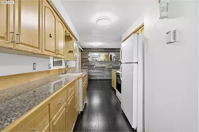 777 60th St, Springfield, OR 97478 - Photo 7