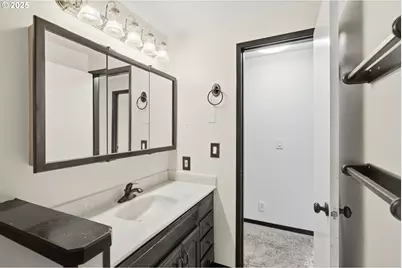 777 60th St, Springfield, OR 97478 - Photo 17