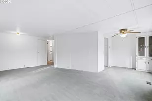 11155 SW Royal Villa Dr, Portland, OR 97224 - Photo 7