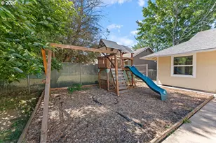 16600 SE Salmon St, Portland, OR 97233 - Photo 41