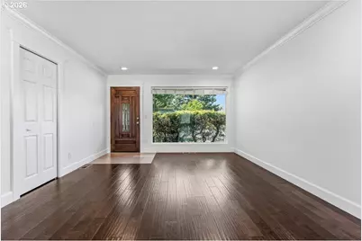 16600 SE Salmon St, Portland, OR 97233 - Photo 5