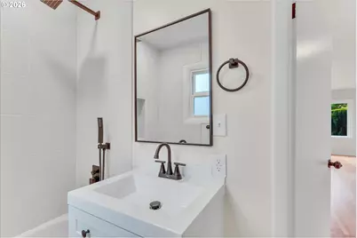 1712 SE Stark St, Portland, OR 97214 - Photo 27
