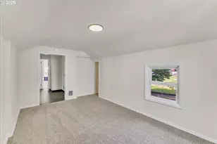 1712 SE Stark St, Portland, OR 97214 - Photo 11