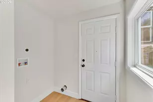 1712 SE Stark St, Portland, OR 97214 - Photo 37