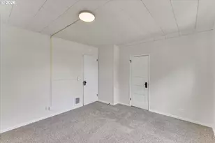 1712 SE Stark St, Portland, OR 97214 - Photo 17
