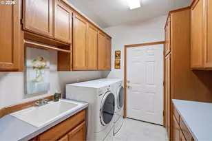 21820 SW Fuller Dr, Tualatin, OR 97062 - Photo 23