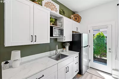 21820 SW Fuller Dr, Tualatin, OR 97062 - Photo 31