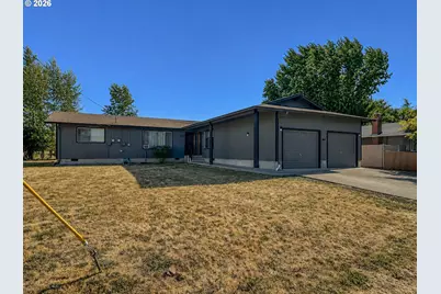 1959 Green Ave, Roseburg, OR 97471 - Photo 1