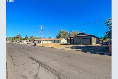 1959 Green Ave, Roseburg, OR 97471 - Photo 31