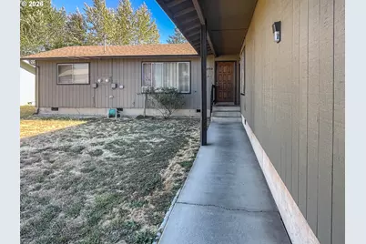 1959 Green Ave, Roseburg, OR 97471 - Photo 3