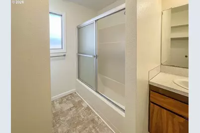 1959 Green Ave, Roseburg, OR 97471 - Photo 17