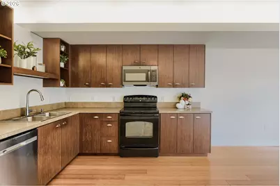3970 N Interstate Ave #307, Portland, OR 97227 - Photo 17