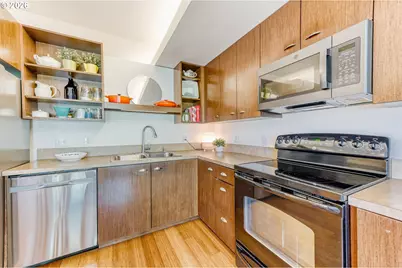 3970 N Interstate Ave #307, Portland, OR 97227 - Photo 11