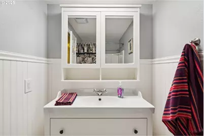 23417 NE Canyon Rd, Battle Ground, WA 98604 - Photo 13