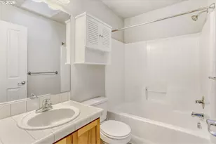 768 NE 70th Ave, Hillsboro, OR 97124 - Photo 29