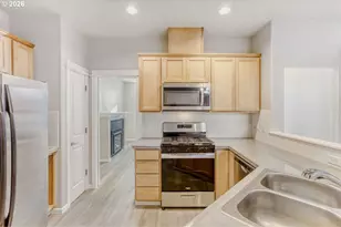 768 NE 70th Ave, Hillsboro, OR 97124 - Photo 19