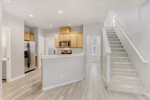 768 NE 70th Ave, Hillsboro, OR 97124 - Photo 7