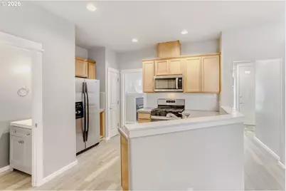 768 NE 70th Ave, Hillsboro, OR 97124 - Photo 17