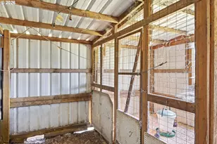 1342 Orchard Ln, Roseburg, OR 97471 - Photo 31