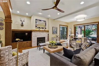 2563 NW Crossing Dr, Bend, OR 97703 - Photo 13