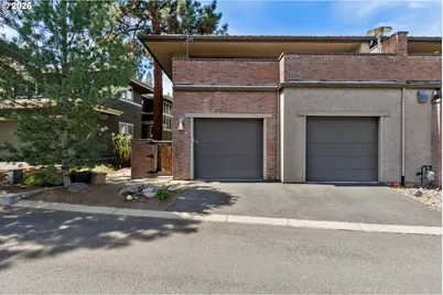 2563 NW Crossing Dr, Bend, OR 97703 - Photo 31