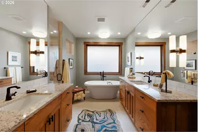 2563 NW Crossing Dr, Bend, OR 97703 - Photo 27
