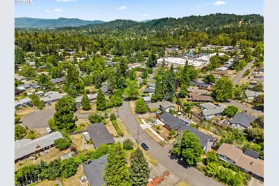 4080 Oak St, Eugene, OR 97405 - Photo 29