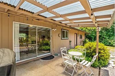 4080 Oak St, Eugene, OR 97405 - Photo 21