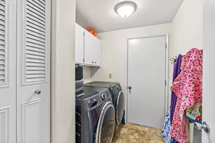 3837 Kevington Ave, Eugene, OR 97405 - Photo 17