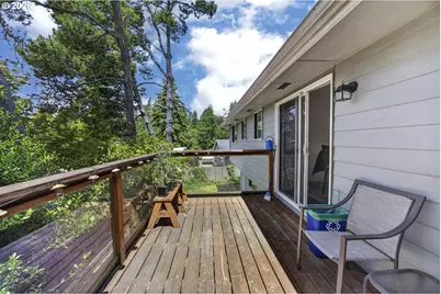 1345 Mulberry Ln, Florence, OR 97439 - Photo 15