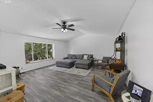 1345 Mulberry Ln, Florence, OR 97439 - Photo 3
