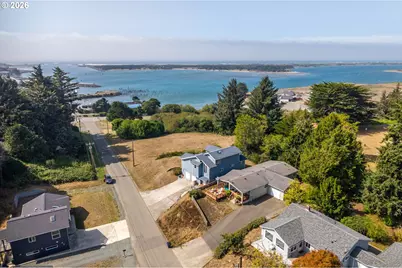 743 Caroline St, Bandon, OR 97411 - Photo 37