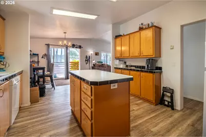 743 Caroline St, Bandon, OR 97411 - Photo 9