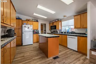 743 Caroline St, Bandon, OR 97411 - Photo 7