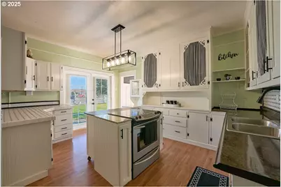 110 N Holmes St, Enterprise, OR 97828 - Photo 11