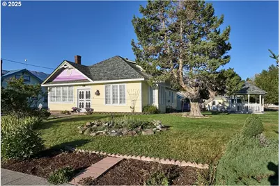 110 N Holmes St, Enterprise, OR 97828 - Photo 1